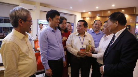 Sở Công thương Vĩnh Phúc : Khai mạc Triển lãm quảng bá làng nghề truyền thống gắn với sản phẩm du lịch Vĩnh Phúc 2020